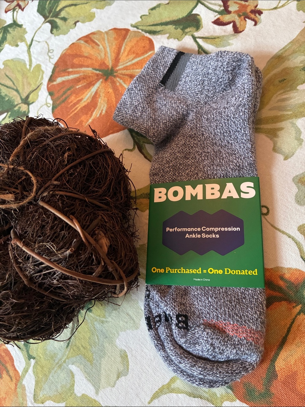 Bombas Gray Performance Compression Ankle Socks with Green Label Size XL